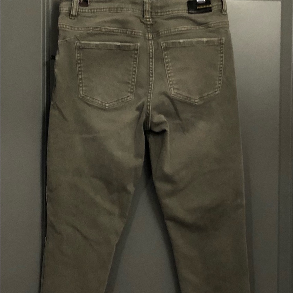 Zara Distressed Jeans - Picture 4 of 5